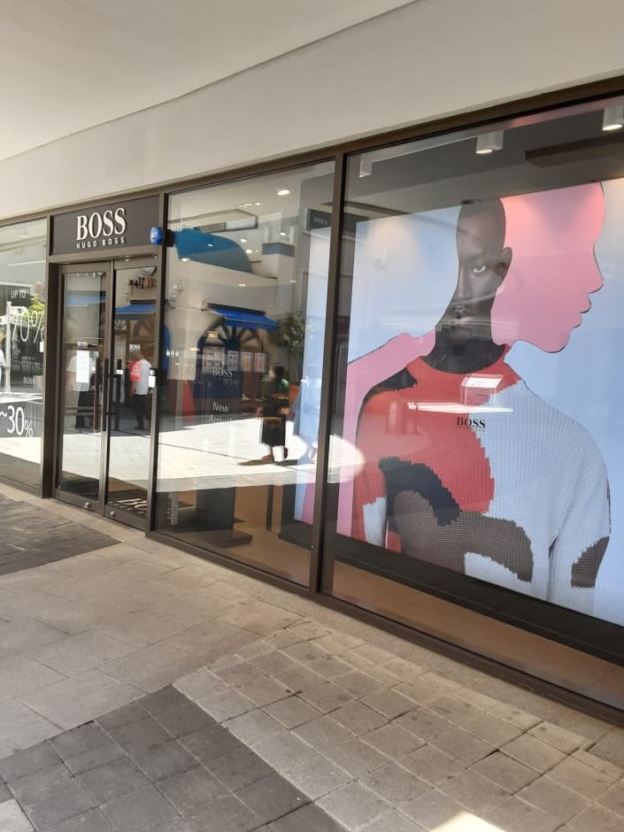 Hugo Boss - Lotte Outlets Dongbusan Branch [Tax Refund Shop] (휴고보스 롯데아울렛 부산점)