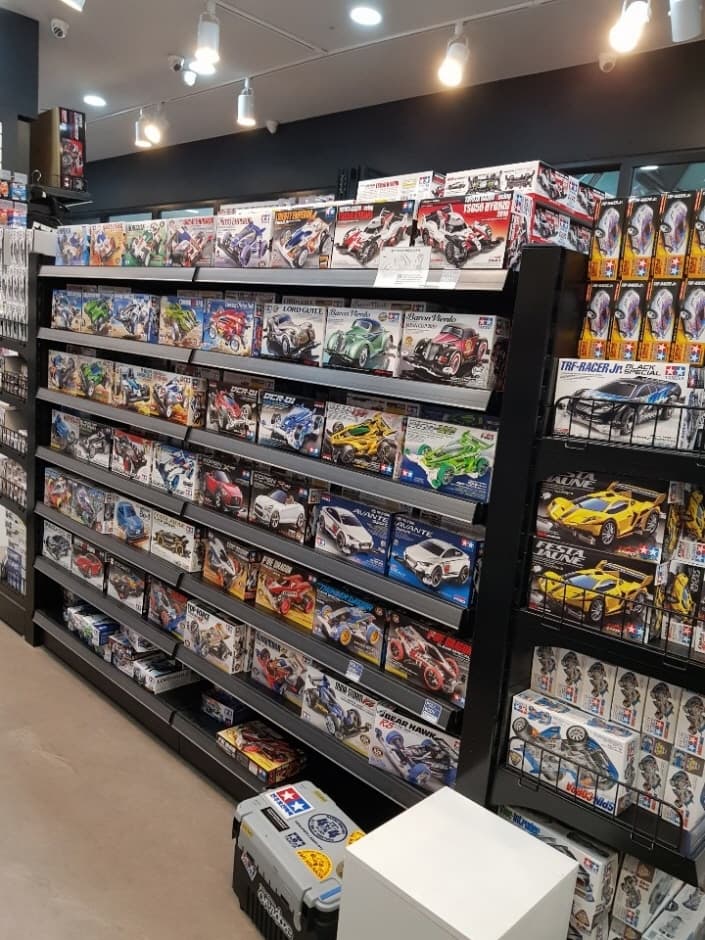 Tamiya - Hongdae Branch [Tax Refund Shop] (타미야(홍대점))