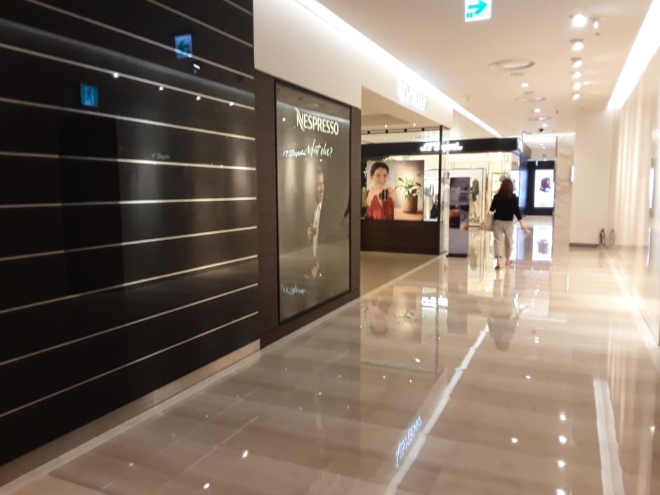 Nespresso - Lotte Busan Branch [Tax Refund Shop] (네스프레소 롯데 부산점)