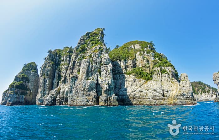 Geojedo Haegeumgang Islets (거제도 해금강)