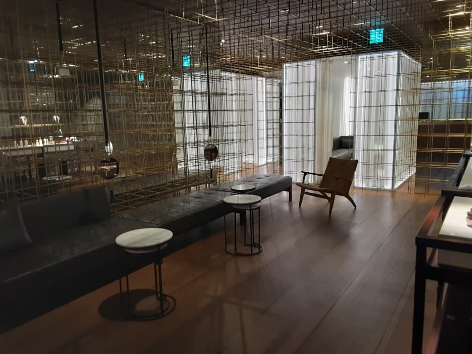 Sulwhasoo SPA - Sinsa Branch [Tax Refund Shop] (설화수스파 신사 [사후면세점])