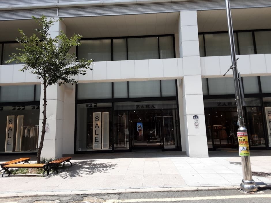 Zara - Pusan Nat’l Univ. Branch [Tax Refund Shop] (자라 부산대점)
