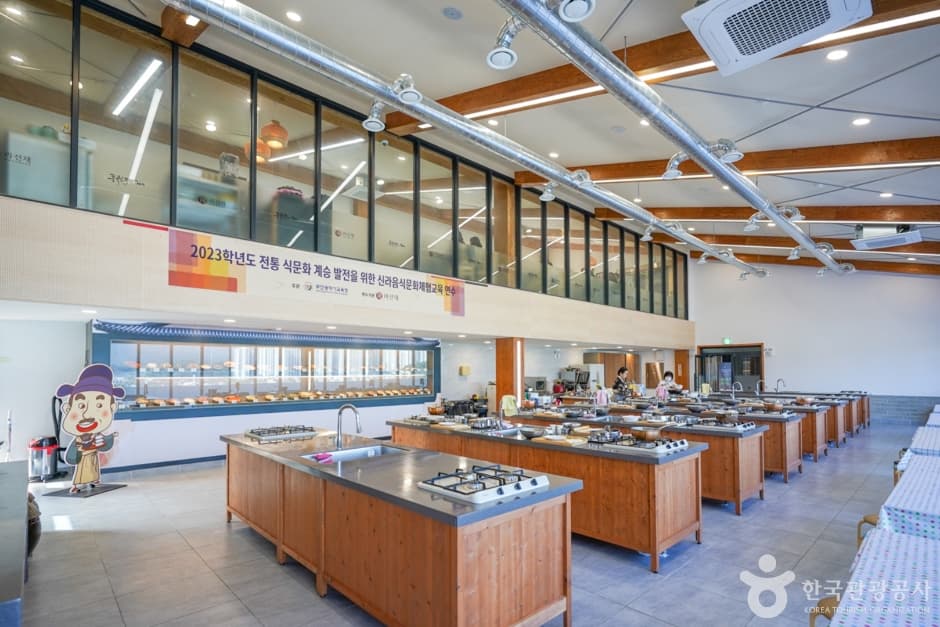 Rasunjae (라선재)