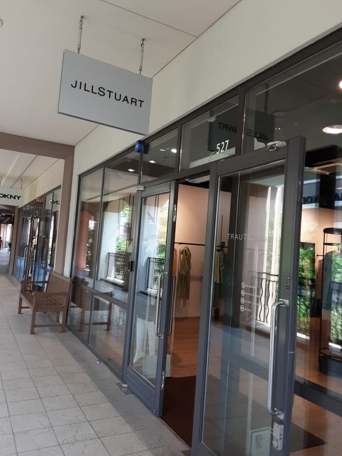 LF Jillstuart - Shinsegae Paju Branch [Tax Refund Shop] (LF 질스튜어트 신세계파주)
