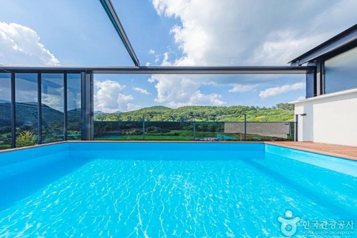Cheongdo Good Spa Kids Pool Villa(청도굿스파키즈풀빌라)