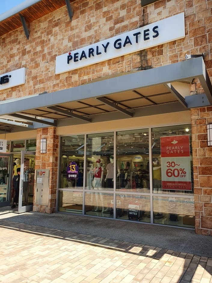 Creas F&C Pearly Gates - Shinsegae Yeoju Branch [Tax Refund Shop] (크리스 파리게이츠 신세계여주)