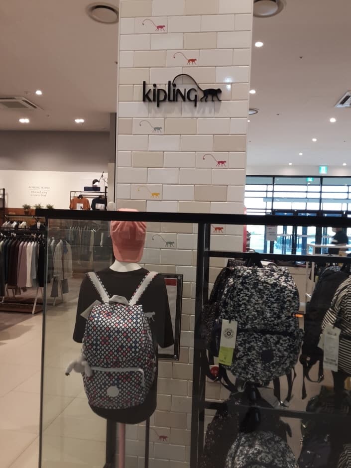 Kipling - Lotte Outlets Paju Branch [Tax Refund Shop] (키플링 롯데아울렛 파주)