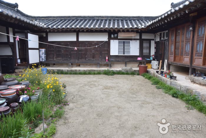 The Namho house (남호구택)