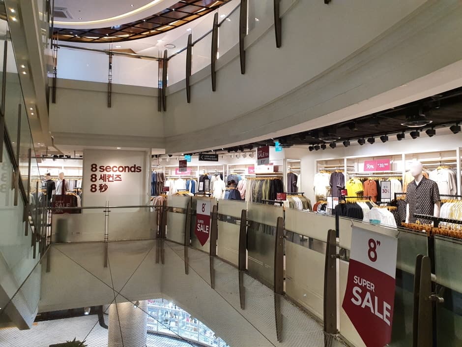 8 Seconds - AK Suwon Branch [Tax Refund Shop] (에잇세컨즈 AK 수원점)