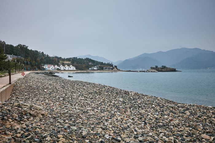 Wolpo Dugok Beach (두곡, 월포해수욕장)