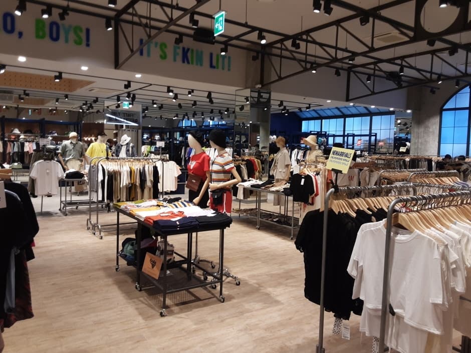 Wonder A Market - Starfield Hanam Branch [Tax Refund Shop] (원더에이마켓 스타필드하남)