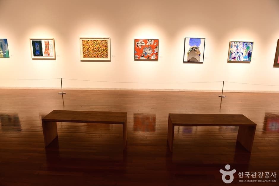 Gwangju Arts Center (광주예술의전당)