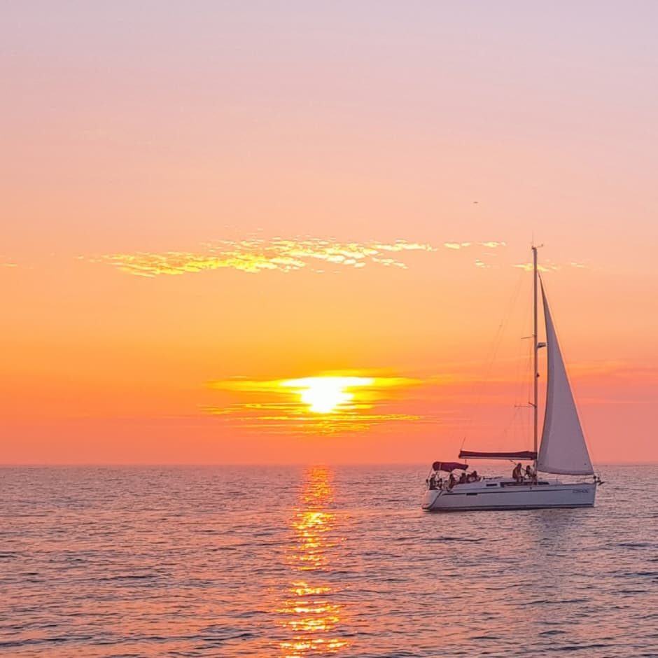 Hyundai Yachts (현대요트 인천)