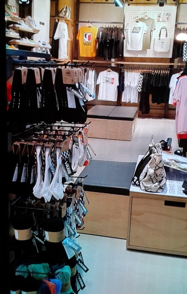 Vans - Doota Branch [Tax Refund Shop] (반스 두타)