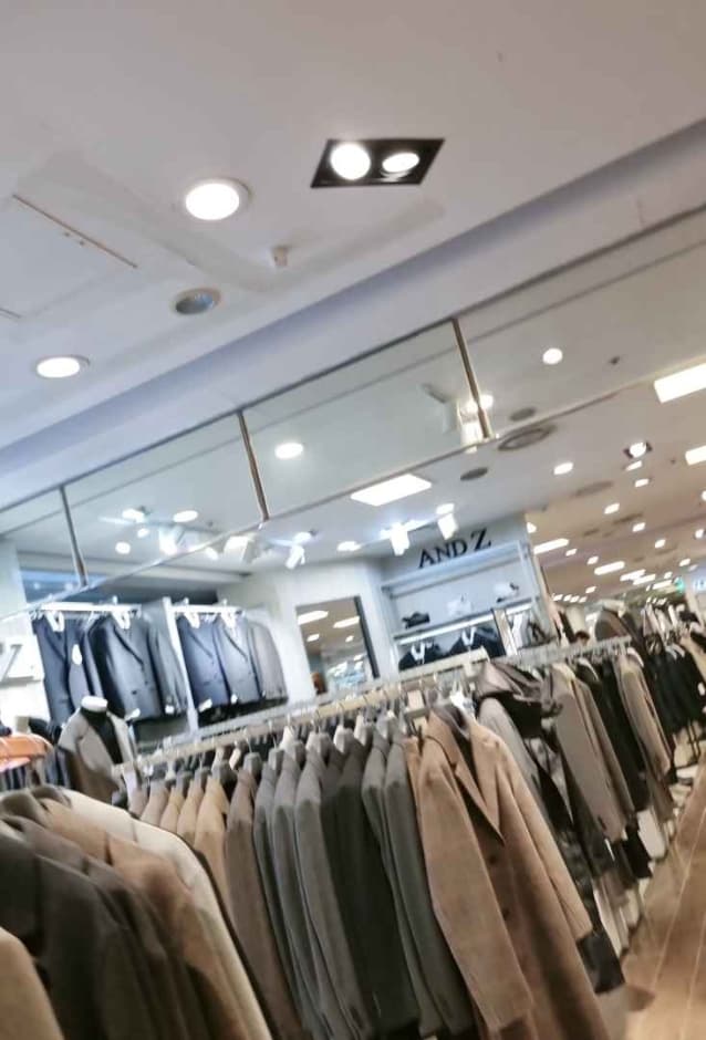 And Z - 2001 Outlet Junggye Branch [Tax Refund Shop]  (앤드지 2001아울렛 중계)