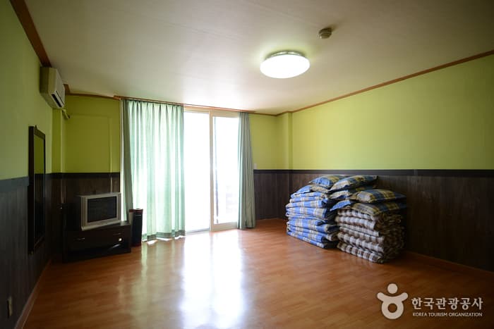 Bears Town Youth Hostel (베어스타운 유스호스텔)