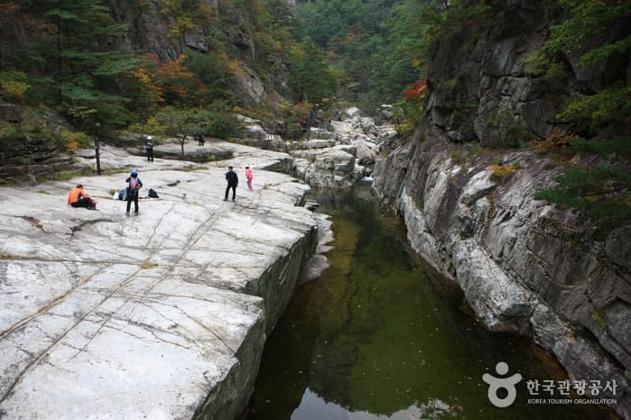 Sogeumganggyegok Valley (오대산 소금강계곡)