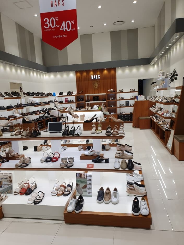 Daks Shoes - Lotte Gwanggyo Branch [Tax Refund Shop] (닥스슈즈 롯데 광교점)