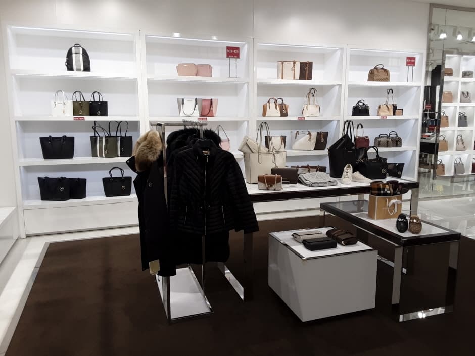 Michael Kors - Shinsegae Busan Branch [Tax Refund Shop] (마이클코어스 신세계 부산점)