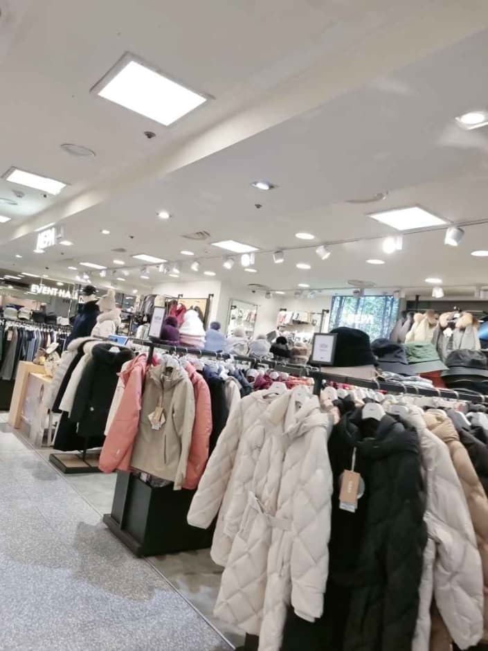 Nepa - Newcore Pyeongchon Branch [Tax Refund Shop] (네파 뉴코아 평촌)