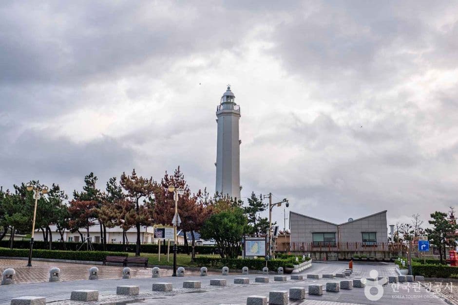 Homigot Lighthouse (호미곶 등대)