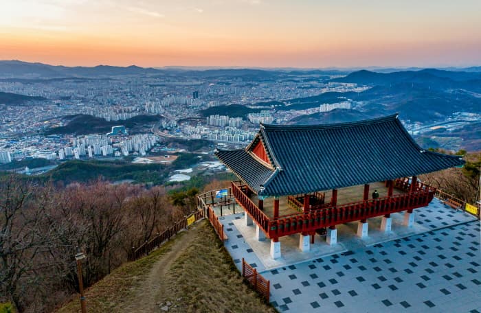 Sikjangsan Cultural Park (Sunrise Observatory) (식장산 문화공원(해돋이전망대))