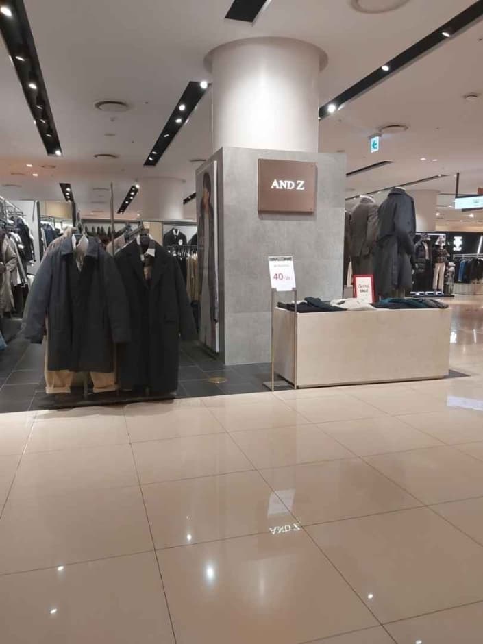 And Z [Tax Refund Shop] (앤드지)