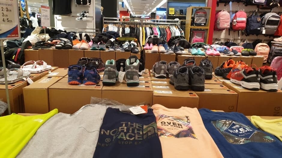 THE NORTH FACE - Lotte Outlets Seoul Station Branch [Tax Refund Shop](노스페이스 롯데아울렛 서울역점)