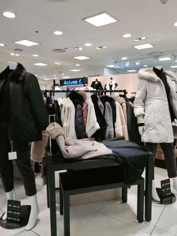 Anivee f. - Newcore Outlets - Pyeongchon Branch [Tax Refund Shop](아니베에프 뉴코아아울렛 평촌점)
