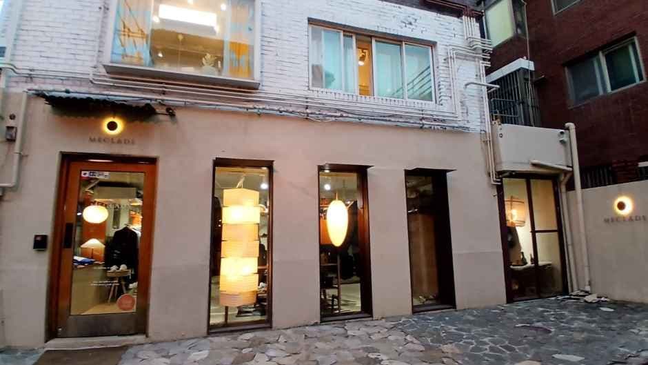 Meclads  [Tax Refund Shop](맥클래즈)