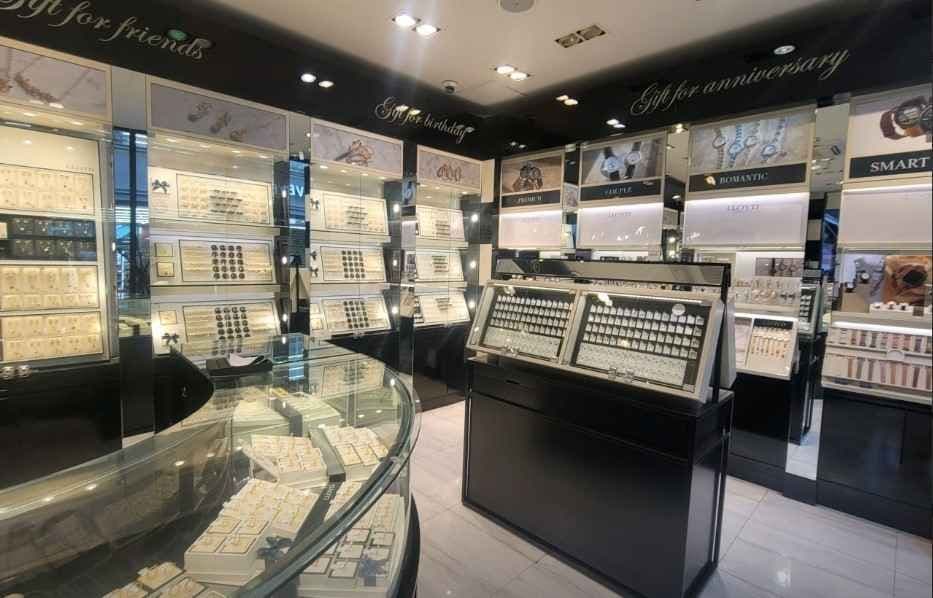 Lloyd - NC Wave Jeonju Branch [Tax Refund Shop] (로이드 전주NC웨이브)