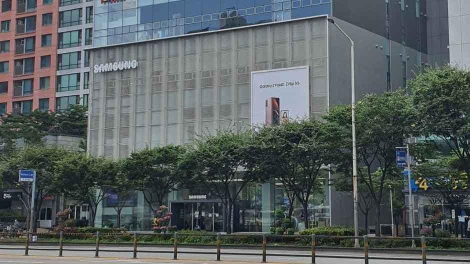 Samsung Store Bucheon Jungdong [Tax Refund Shop](삼성스토어 부천중동)