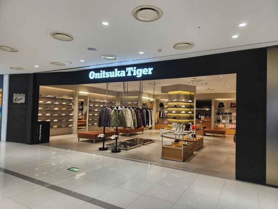 Onitsuka Tiger - TIMES SQUARE Branch [Tax Refund Shop](오니츠카타이거 타임스퀘어점)