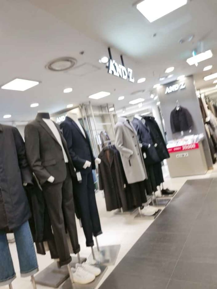 And Z - Newcore Outlets - Pyeongchon Branch [Tax Refund Shop](앤드지 뉴코아아울렛 평촌점)
