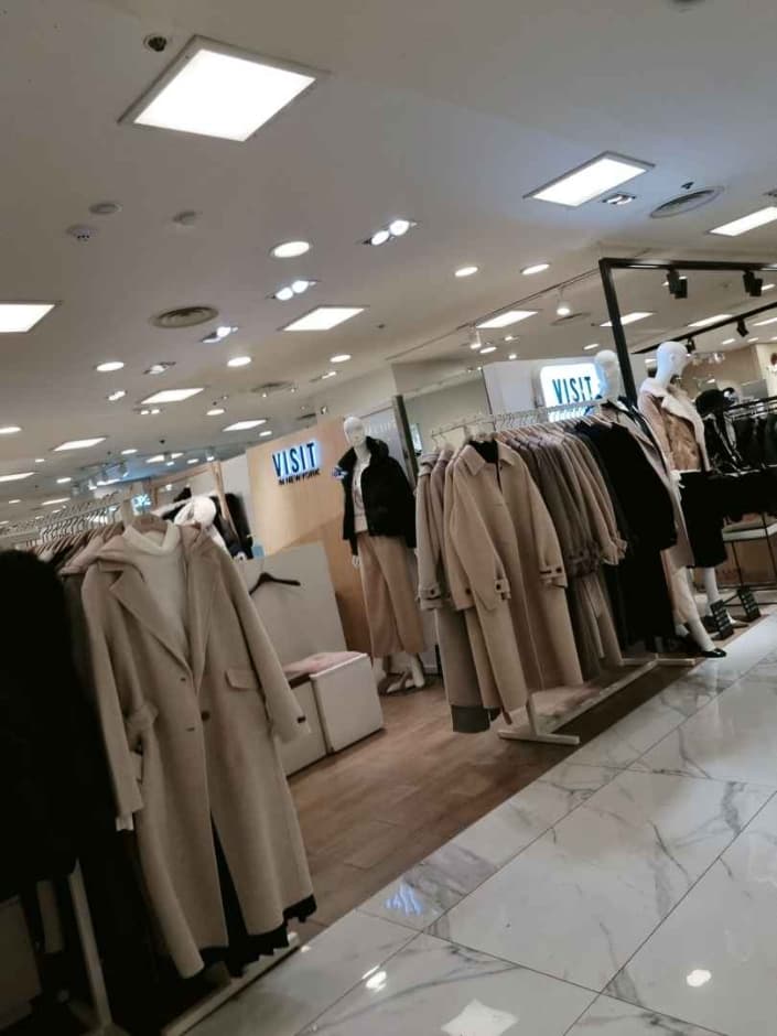Visit In Newyork - Newcore Outlets - Pyeongchon Branch [Tax Refund Shop](비지트인뉴욕 뉴코아아울렛 평촌점)