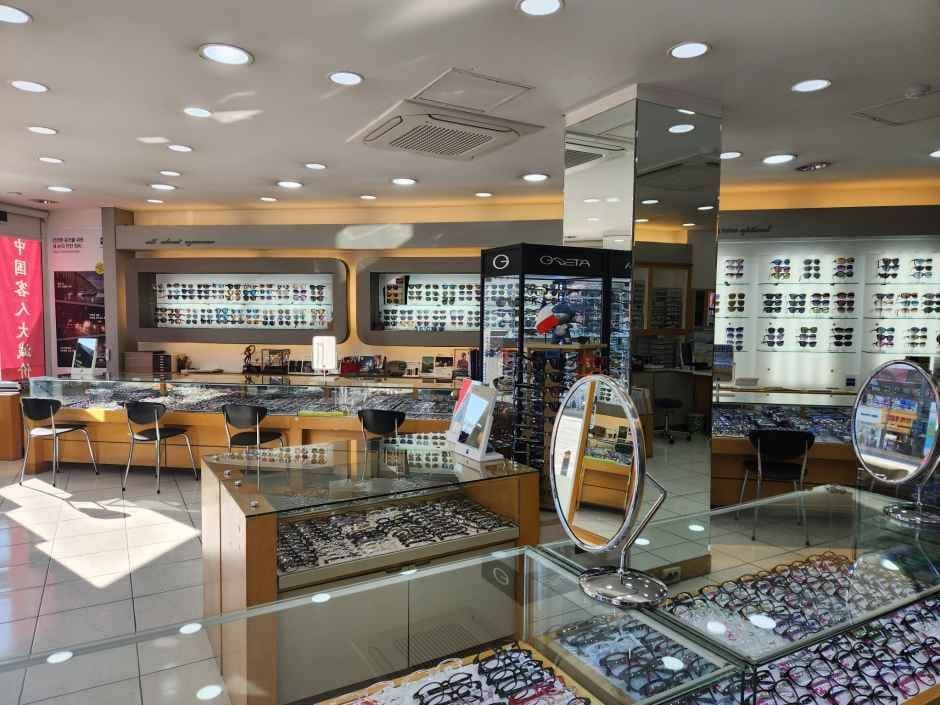 Angyeong Baksa - Guro Digital Branch [Tax Refund Shop] (안경박사(구로디지털점))