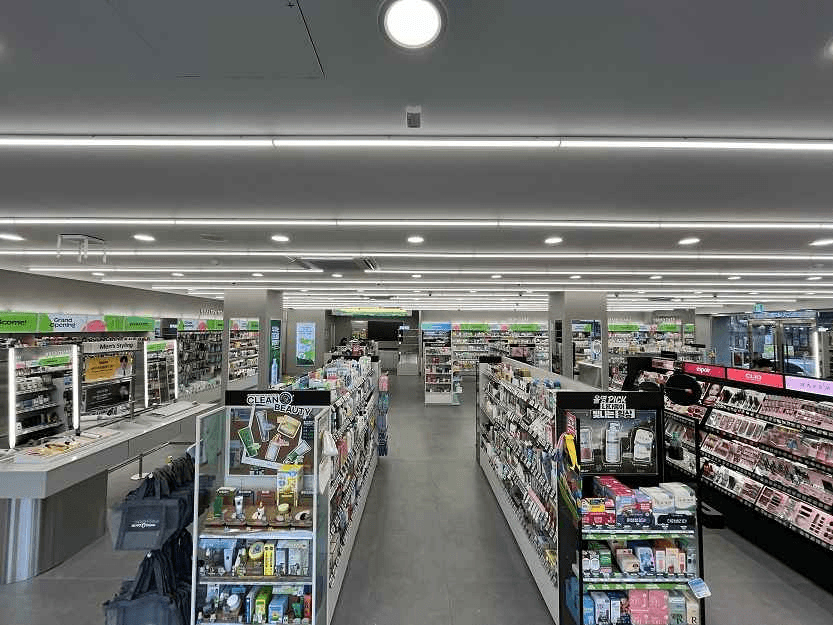 Olive Young - Gyeongsan Choyeong Branch [Tax Refund Shop] (올리브영 경산조영점)