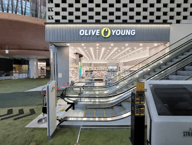 Olive Young Lotte World Branch [Tax Refund Shop](올리브영 롯데월드점)