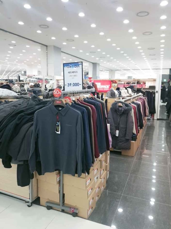 The Redface - MODA Outlet Incheon Branch [Tax Refund Shop]  (레드페이스 모다아울렛 인천점)(레드페이스 모다아울렛 인천점)