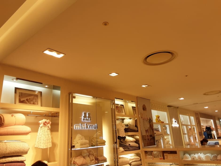 Minkmui - AK Plaza Wonju Branch [Tax Refund Shop](밍크뮤 AK플라자 원주점)