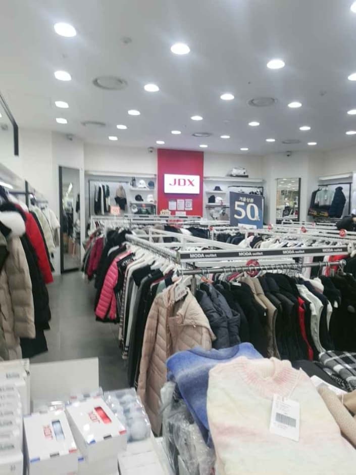 JDX - MODA Outlet Incheon Branch [Tax Refund Shop]  (JDX 모다아울렛 인천점)(JDX 모다아울렛 인천점)