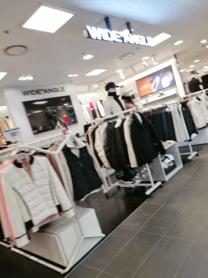Wide Angle - Newcore Outlets - Pyeongchon Branch [Tax Refund Shop](와이드앵글 뉴코아아울렛 평촌점)