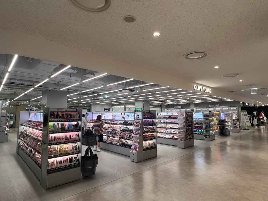 Olive Young - Lotte Mall Gwangmyeong Branch [Tax Refund Shop] (올리브영 롯데몰광명점)