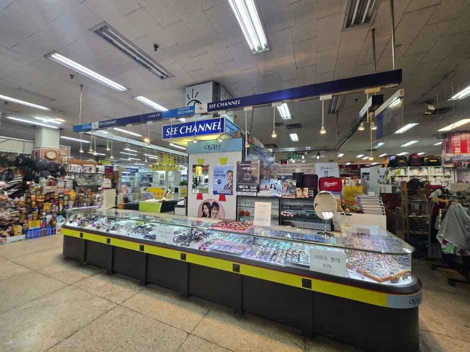 See Channel Eyewear Songpa Jungang Branch [Tax Refund Shop](씨채널안경원 송파중앙점)
