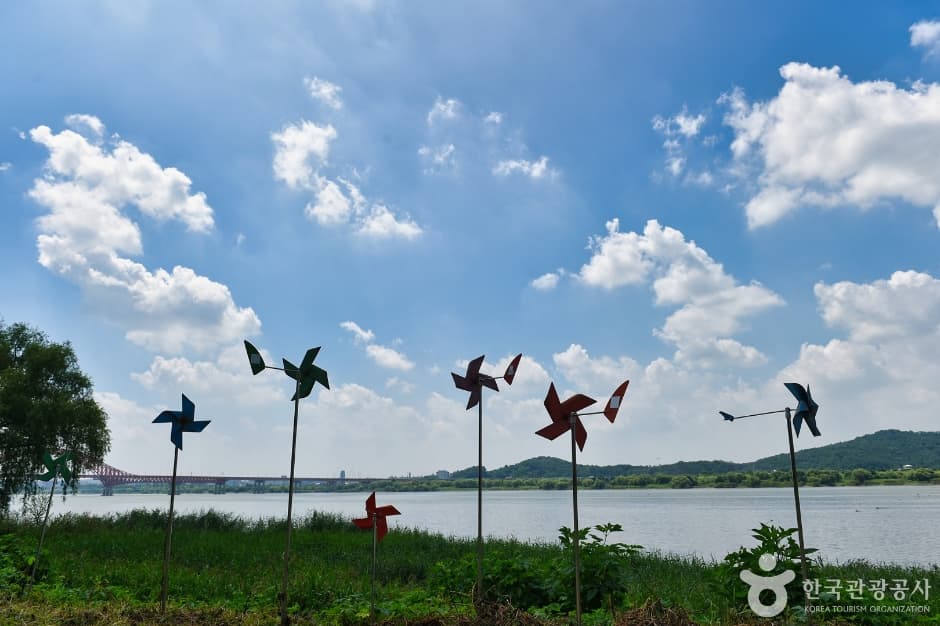 Haengjusanseong Fortress History Park (행주산성 역사공원)