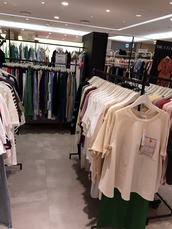 Shesmiss - Hyundai Outlets Gasan Branch [Tax Refund Shop](쉬즈미스 현대아울렛 가산점)