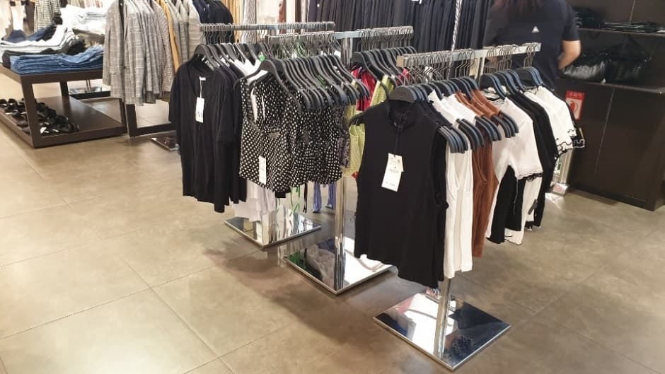 Zara - Lotte Outlets Seoul Station Branch [Tax Refund Shop](ZARA 롯데아울렛 서울역점)