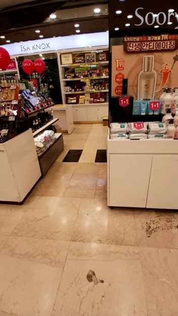 Isa Knox - NC Department Store Bulgwang Branch [Tax Refund Shop](이자녹스 NC백화점 불광점)