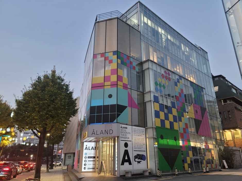 Åland - Garosugil Branch [Tax Refund Shop](에이랜드 가로수길점)