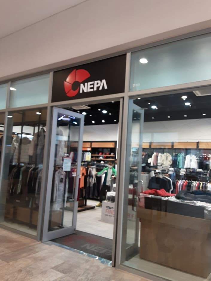 Nepa - Lotte Premium Outlets Gimhae Branch [Tax Refund Shop](네파 롯데프리미엄아울렛 김해점)